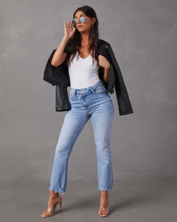 Frayed Hem Straight-Leg Jeans
