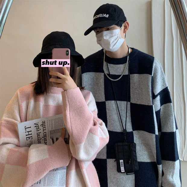 Loose and idle autumn and winter thickening cotton knitwear in pink and navy blue, suitable for teenagers, with a loose fit and cotton blend fabric.