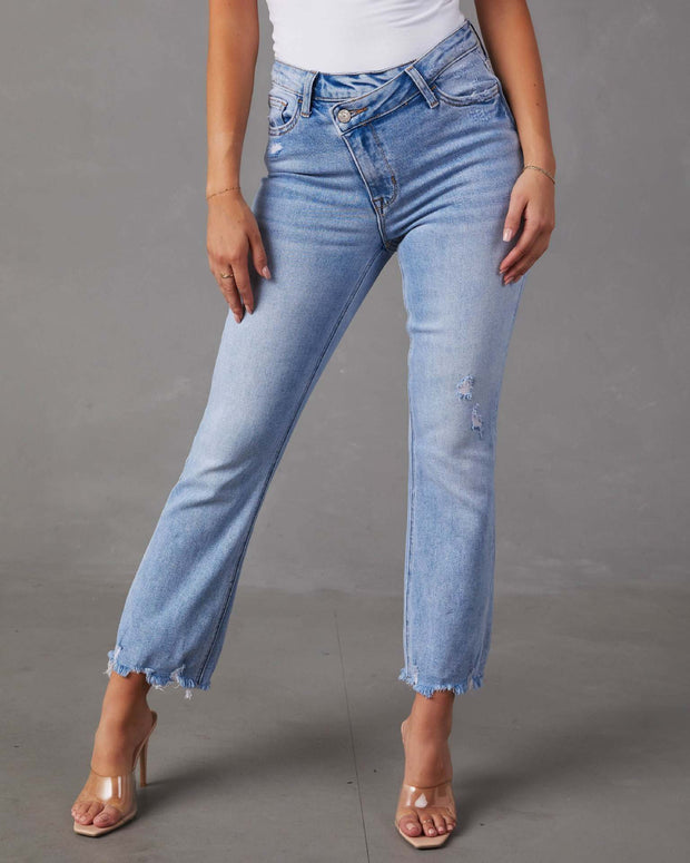 Frayed Hem Straight-Leg Jeans