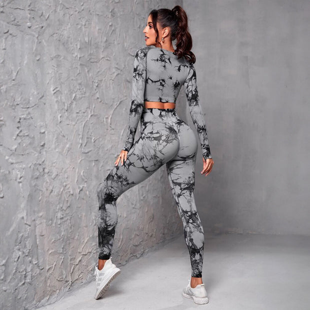 Marbled design workout outfit